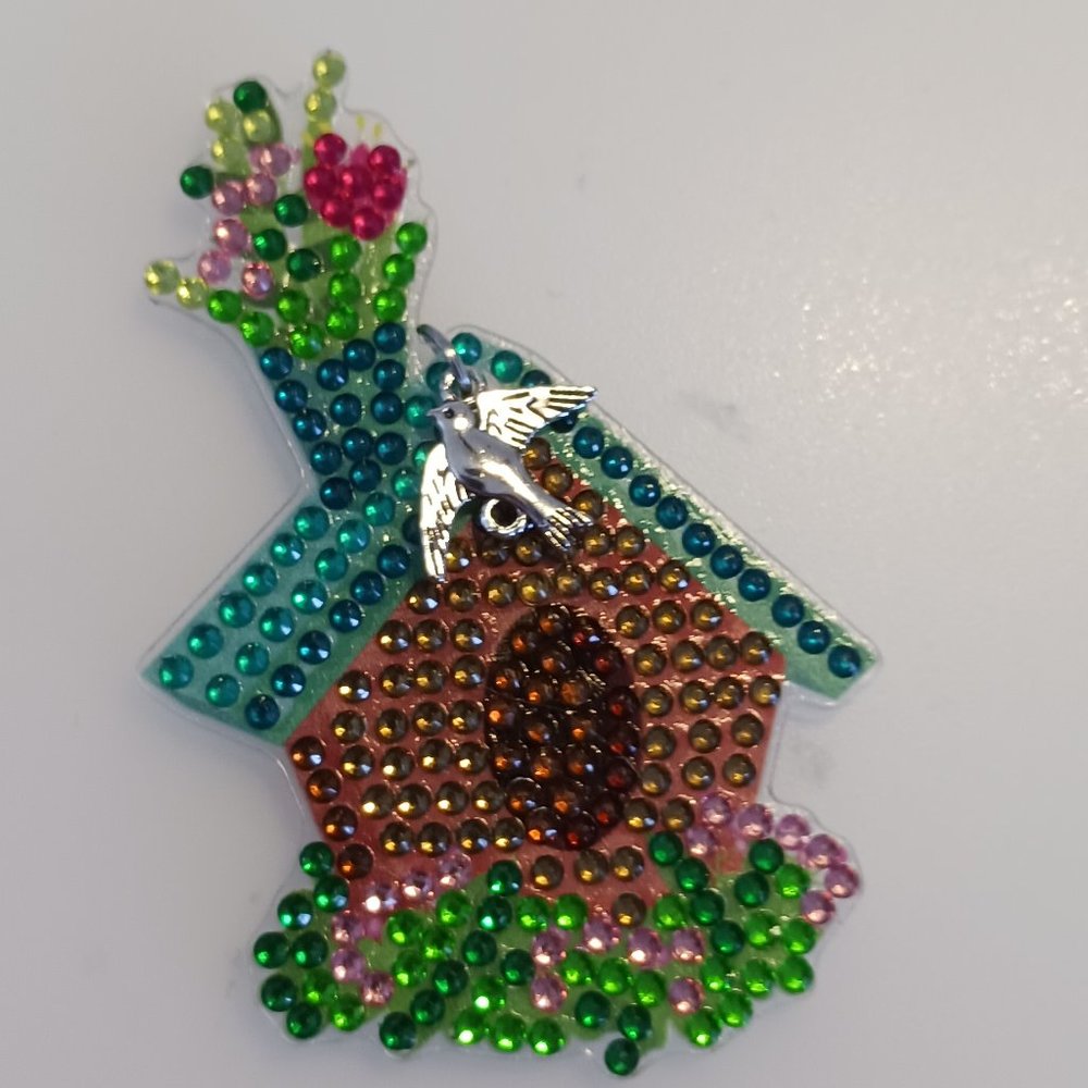 Flower pot magnet bird house
